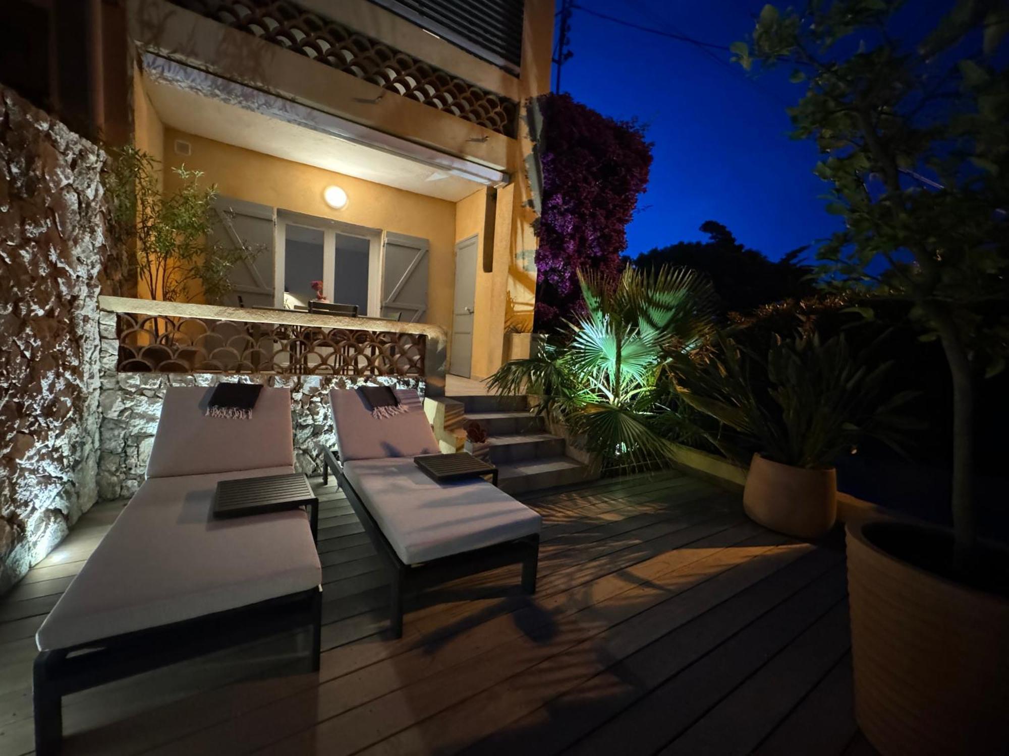 Confortable T2 Vue Mer Avec Terrasse Amenagee Et Parking Prive, Plage Et Port A Pied Sanary-sur-Mer Buitenkant foto